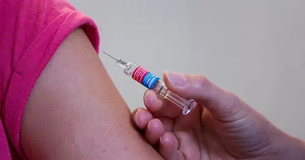 Προληπτική ΠΦΥ στο Φαρμακείο: Εμβολιαστική Κάλυψη